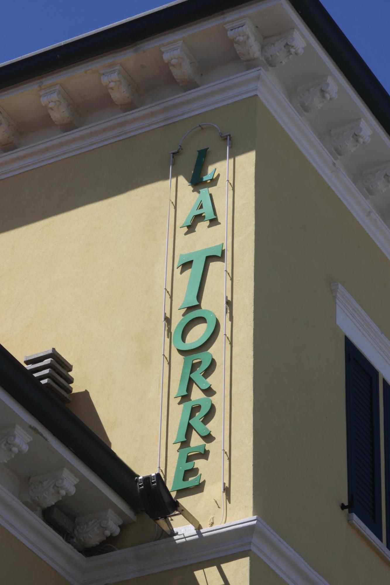 Hotel La Torre リミニ エクステリア 写真